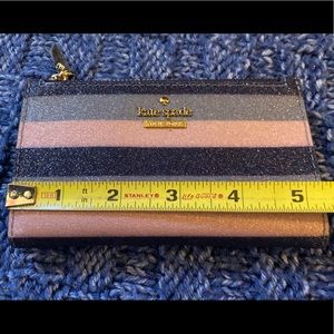 Kate Spade Sparkle Wallet 💗